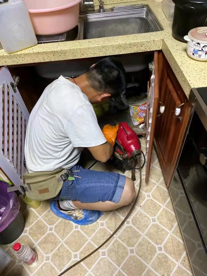 观山湖通下水道
